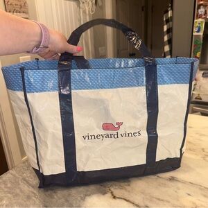 Vineyard‎ Vines Blue and White Tote Reusable Bag